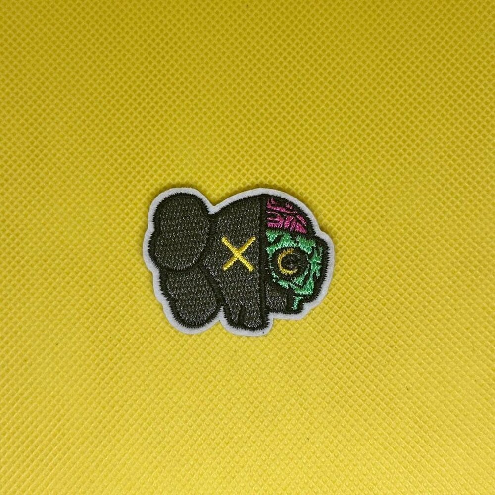 KAWS embroidery iron on patch Hype beast SNEAKERHEAD Uniqlo